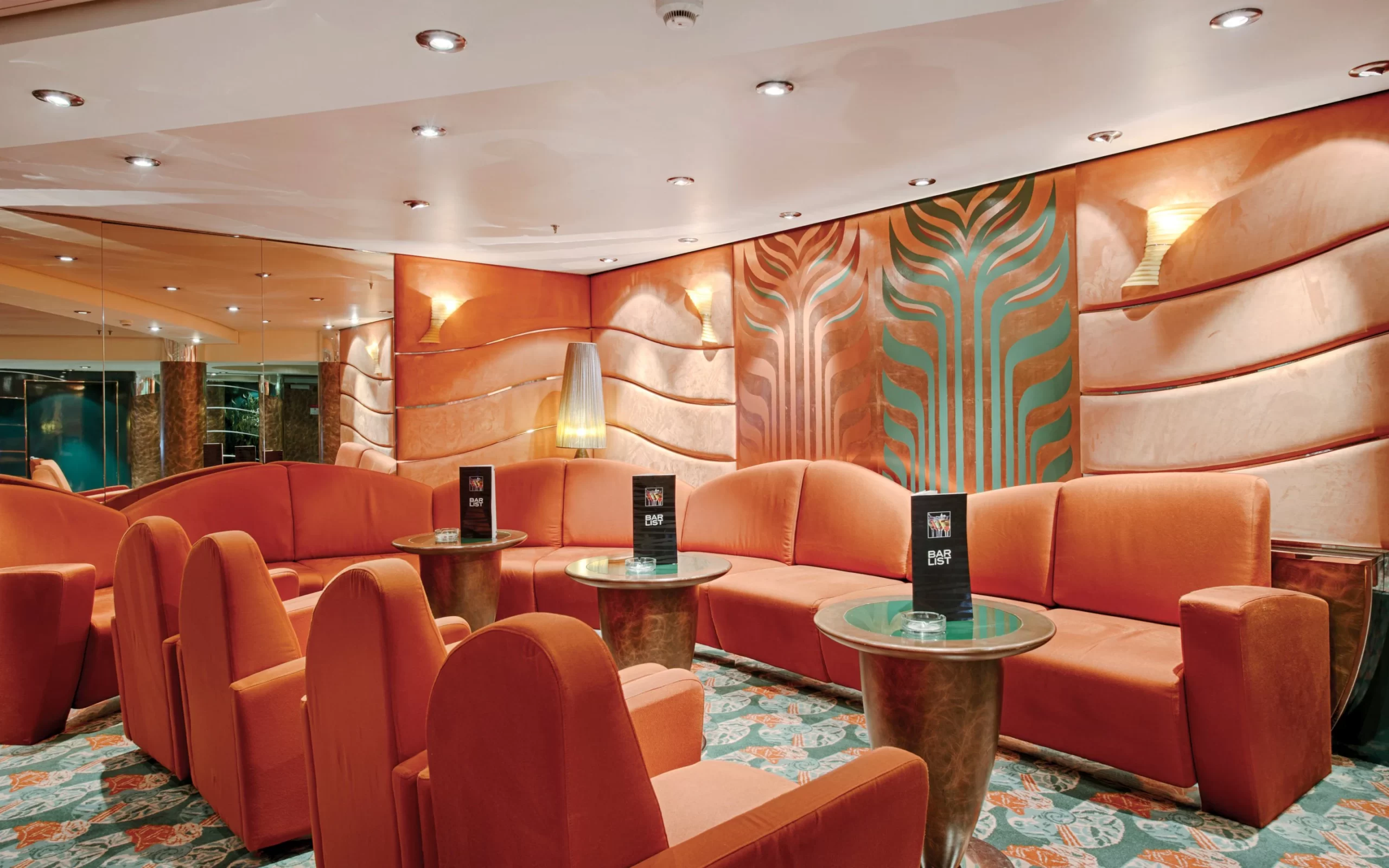 mu_public_area_crystal_lounge_02